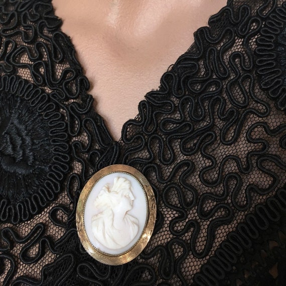 Cameo Brooch – Beautiful Gold Plate Etched Frame … - image 6