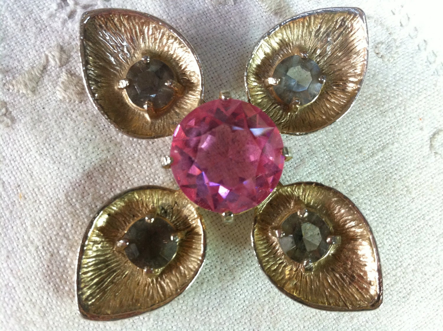 Vans Authentic Brooch Pendant 1960s Jewelry Etsy