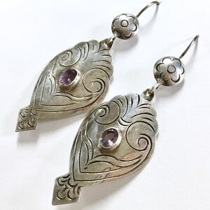 Silver Floral Etched Dangles Bezel Set Amethyst Gemstone Pendant Earrings Long 925 Sterling Silver 1970s image 5