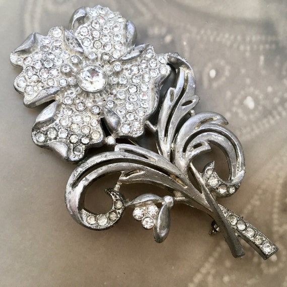 Art Deco Rhinestone Flower Rose Brooch – Big Anti… - image 1