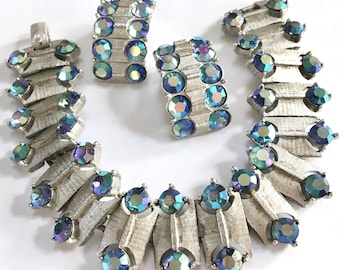 KRAMER Blue Aurora Borealis Bracelet Earrings Demi Parure – Silver Tone Links – Designer Signed – 1950s