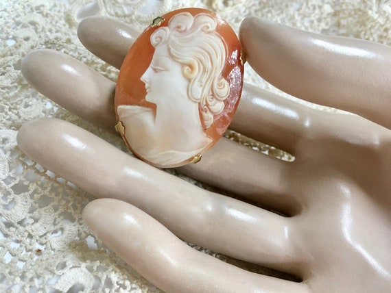 Carved Cameo Shell Portrait Brooch – Left Facing … - image 5
