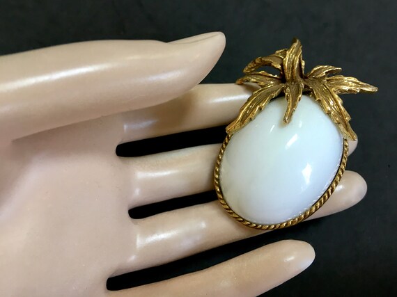 White Eggplant Brooch – Large Dome Cabochon & Gol… - image 2