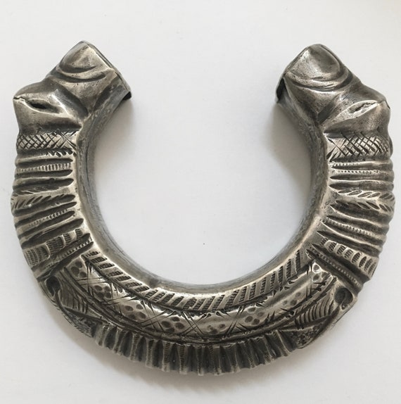 Old Tribal Indian Rajasthani Makara Head Cuff Brac