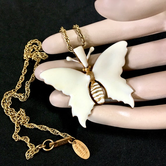 Miriam Haskell Butterfly Pendant Necklace – Cream… - image 3