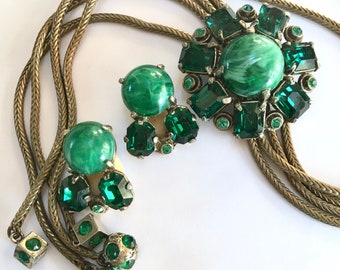 Selro Green Lariat Necklace & Matching Clip On Earrings Set – Marbled Lucite Emerald Cut Stones – Fancy Jeweled With Slinky Chain – 1940s