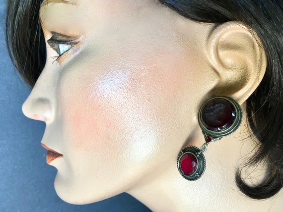 Red Glass Intaglio Dangle Clip On Earrings – Beze… - image 4
