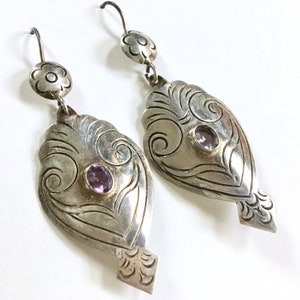 Silver Floral Etched Dangles Bezel Set Amethyst Gemstone Pendant Earrings Long 925 Sterling Silver 1970s image 3