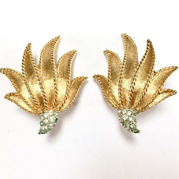 Boucher Gold Tone Pave Rhinestone Leaf Clip On Earrings – Signed Numbered 7942F – 1960s