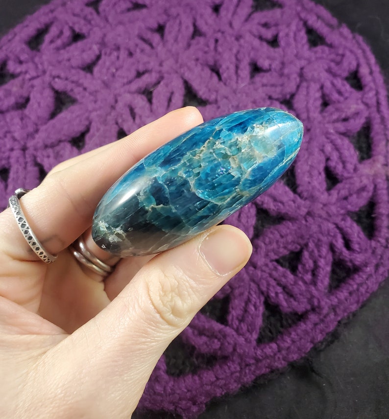 Blue Apatite Palmstone Gallet Crystal Stones Crystals Palm stone Natural shimmer gemmy blue throat chakra image 7