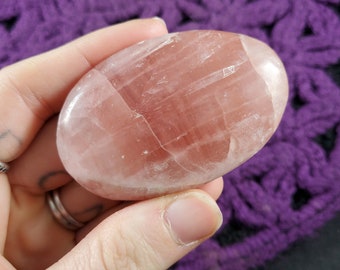 Rose Pink Calcite Palmstone Crystal Palm Stones gallet light dusty pink Pakistan