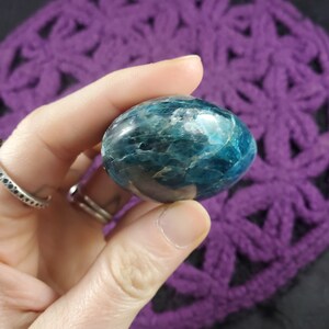 Blue Apatite Palmstone Gallet Crystal Stones Crystals Palm stone Natural shimmer gemmy blue throat chakra image 3