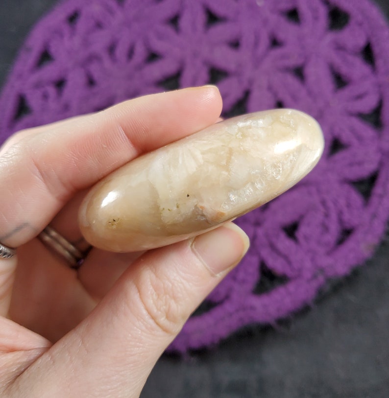 Stilbite Palmstone Crystal Polished Palm Stones Gallet Crystals Natural peach Unique India Zeolite image 3