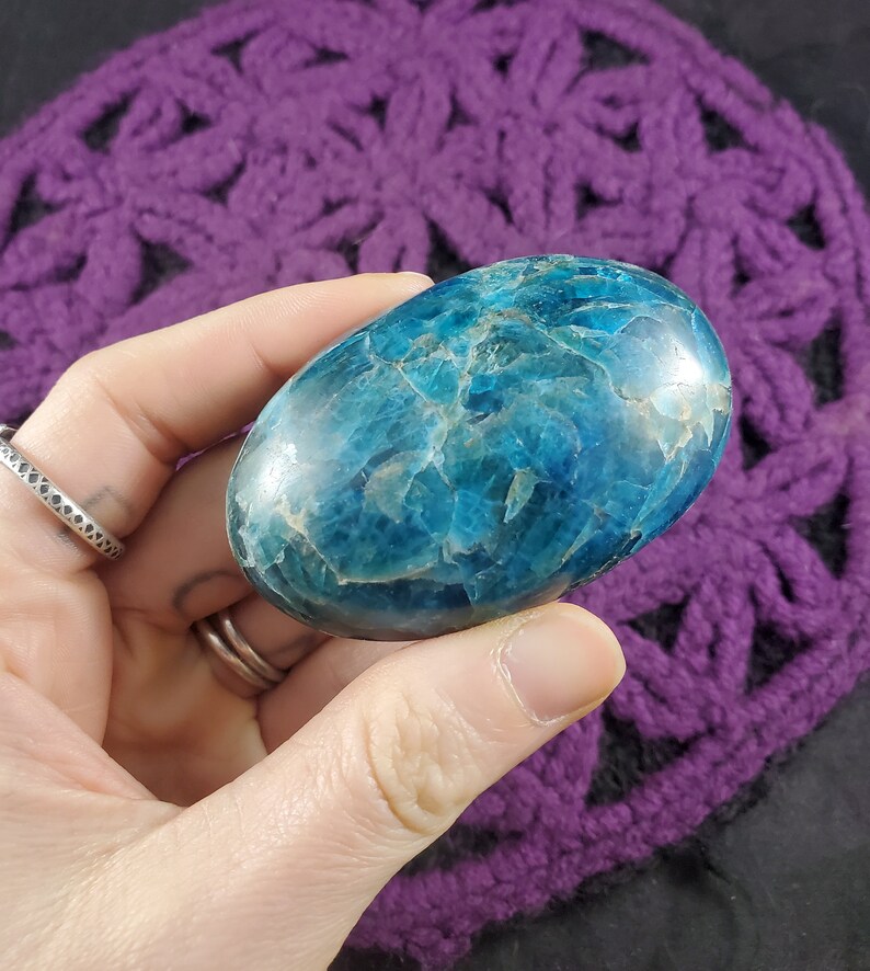 Blue Apatite Palmstone Gallet Crystal Stones Crystals Palm stone Natural shimmer gemmy blue throat chakra image 1