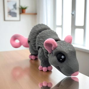 Articulated Rat – 3D Printed Poseable Rat Toy – Cute Pet Rat Collectible – Realistic Rodent Desk Buddy – Gift for Rat Lovers