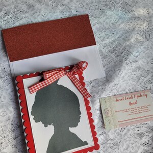 Tarjeta personalizada con silueta para el Día de los Abuelos, recuerdo hecho a mano con el perfil del nieto, colores a elegir, con adornos, para cualquier ocasión.