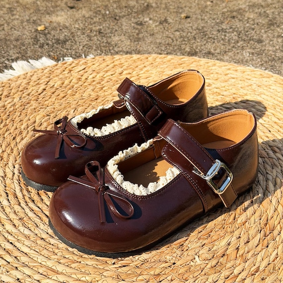 girls brown dress shoes Shiny Black Mary Jane Platform – Cute Lolita Chunky Loafers With Bow | Gothic School Girl PU Leather Thick Heel | Harajuku Y2K Pumps details:Sequins You can find them Colour:LEMON Man in U.S. Army