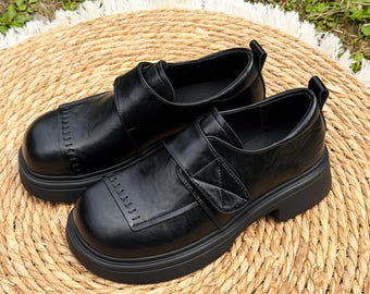 Women Round Toe Loafers with Velcro Strap, Platform Comfort Shoes 4cm Heel, Anti Slip Leather Flats, School Shoes, Casual Work Shoes