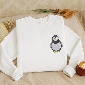 Besticktes Pinguin Sweatshirt, niedliches Tier Sweatshirt mit Rundhalsausschnitt, Pinguin Sweatshirt, Geschenk für Pinguinliebhaber, ästhetischer Pullover Sweatshirt