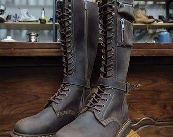 Botas de moto de cuero Goodyear hechas a mano, personalizadas, con cordones, caña alta, bolsillo y suela gruesa para caballero
