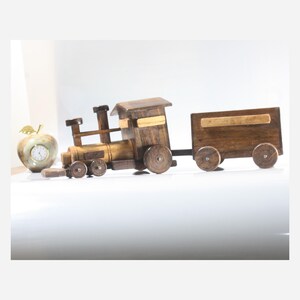 Decoración de tren de madera hecha a mano