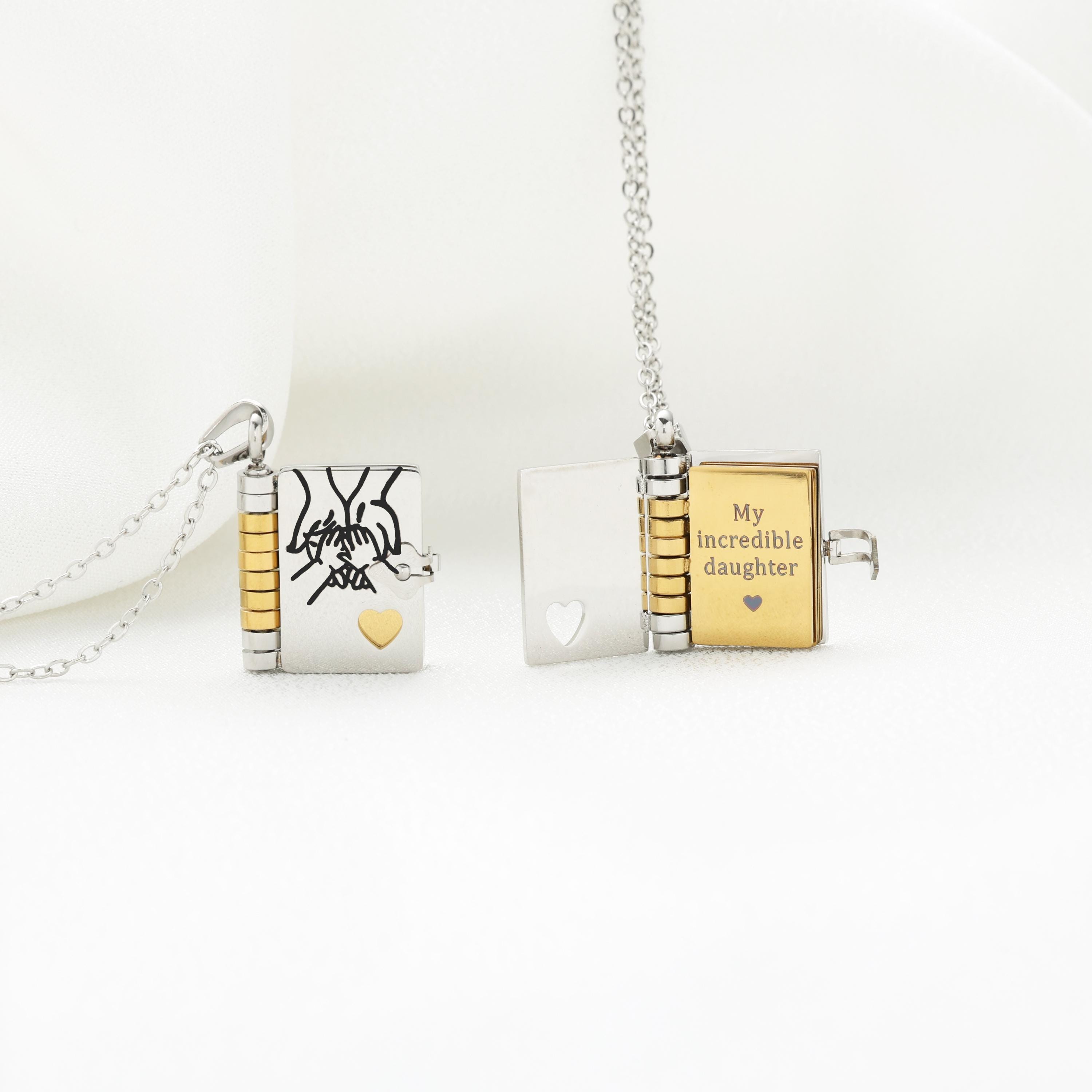 Collier Livre "Ma Fille Incroyable" - Cadeau Personnalisable Pour Fille, Maman, Papa - Ajustable, 6 Pages Gravées