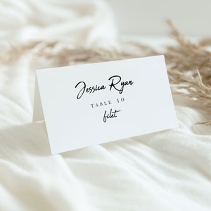 Tarjeta de lugar de boda con elección de comida Tarjetas de lugar de boda IMPRESAS y DOBLADAS, Tarjeta de asiento mínimo con guión, Tarjetas de mesa en blanco y negro