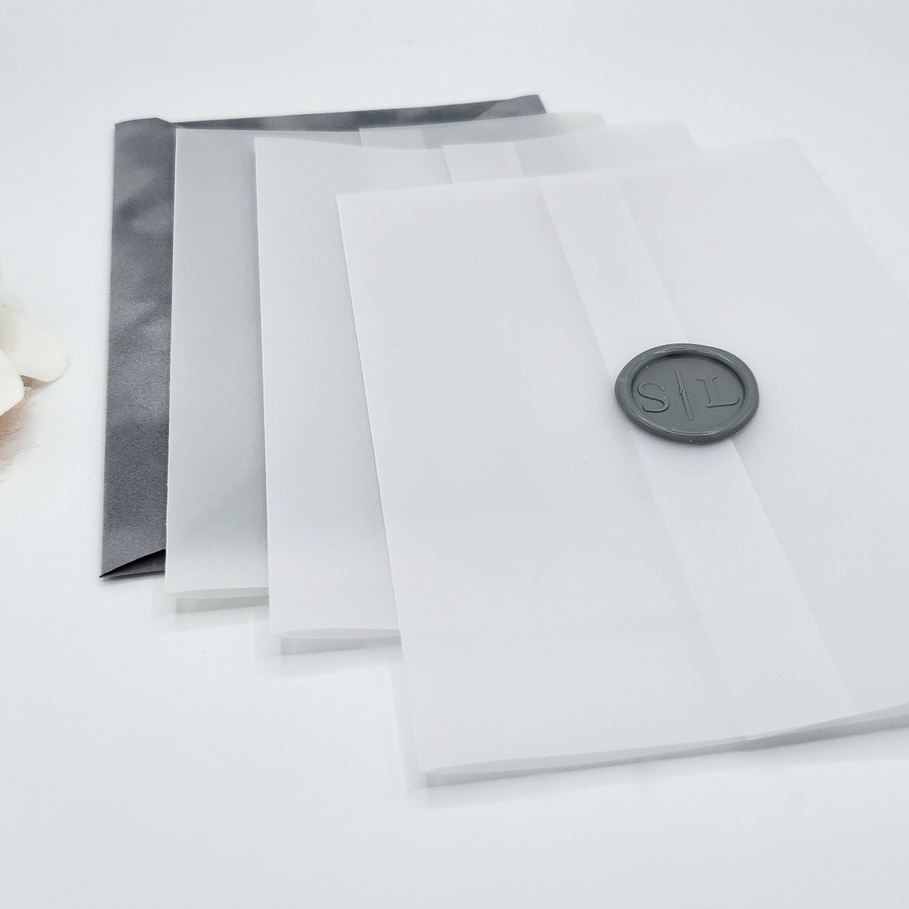 Puremigo 30 Pack Pre-Folded Vellum Jackets for 5x7 Invitations - Vellum  Paper