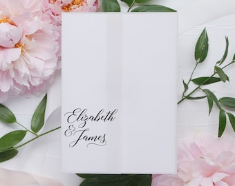 Sobre de vitela personalizado con los nombres de la pareja, funda de vitela personalizada para invitaciones de 5 x 7, sobre de vitela para bodas, funda de vitela impresa