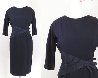 50s wiggle dress / 50s navy blue cocktail dress / vintage 50s blue rayon & silk dress / 50s hourglass dress / Nat Tuman NY / size small