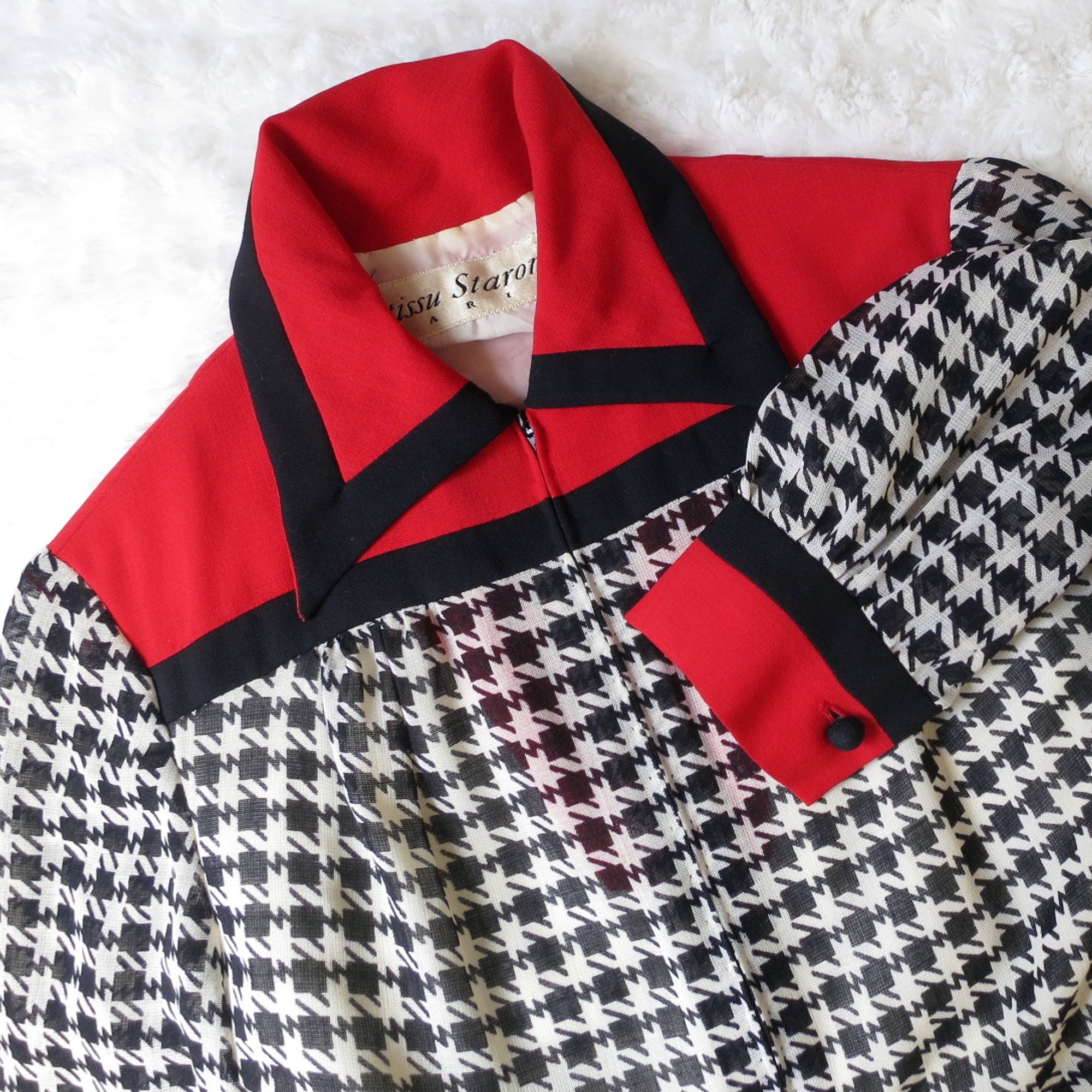 VINTAGE 60s 70s BLACK WHITE GREEN RED HOUNDSTOOTH STRIPED MOD DAGGER SHIRT 10 12 main image 1