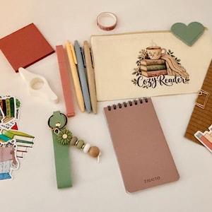 Cozy Reader Gift Box, Book Lover Stationery Set with Canvas Pouch and Reading Accessories
