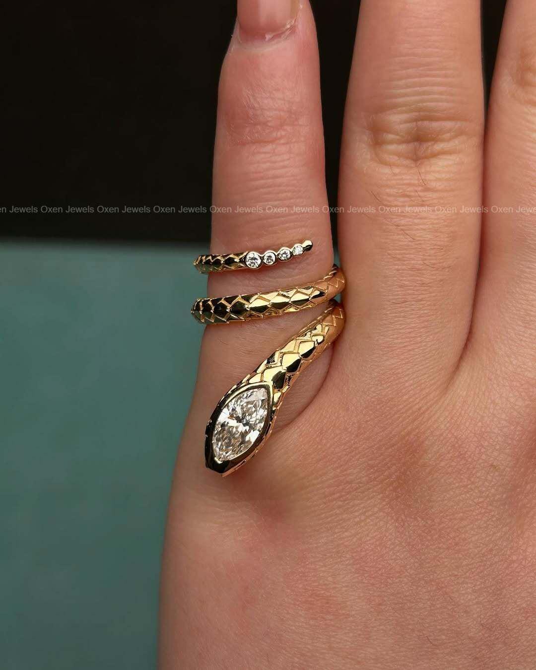 Unique Snake Design Ring 14K Solid Gold Snake Ring Animal Wrap Ring Anniversary Gift Vintage Ring Snake Ring Solid Gold Ring Moissanite ring