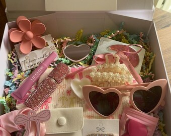 Bridesmaid gift box set, bridesmaid proposal, will you be my bridesmaid, personalised gift box, bridesmaid gift, wedding proposal gift