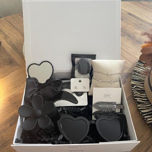 Personalised Gift Box Set • Bridesmaid Proposal • Bridesmaid Gift  •  Gift for her • Special Treat for her