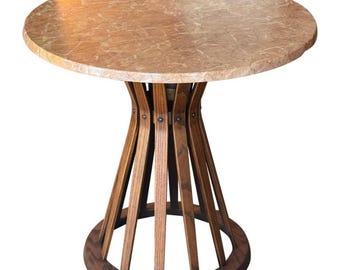 Una hermosa mesa auxiliar con forma de gavilla de trigo de Edward Wormley para Dunbar, alrededor de la década de 1960