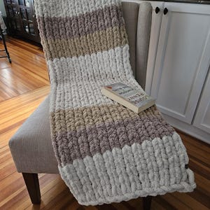 Cobertores de malha grossa multicoloridos feitos sob encomenda, cobertores de malha tricotada à mão, cobertores de chenille jumbo, mantas de malha grossa, colchas de chenille, presentes imagem 6