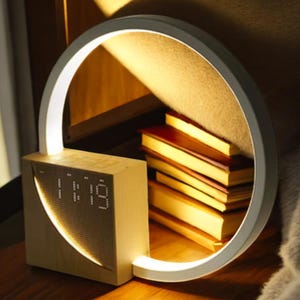 Luz nocturna con despertador: lámpara táctil regulable con ruido blanco y sonidos naturales