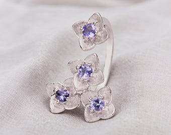 Anillo ajustable de plata 925 con racimo floral de amatista