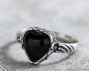 Schwarzer Onyx Herz Ring 925er Silber Vintage geschnitzt