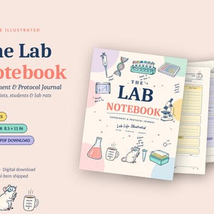 Può includere: Un quaderno di laboratorio digitale da 144 pagine, che misura 8,5 x 11 pollici. La copertina presenta il testo The Lab Notebook, Experiment & Protocol Journal, Lab Life Illustrated e Plan, Pipette, Repeat, insieme a illustrazioni di un ratto, microscopio e vetreria.