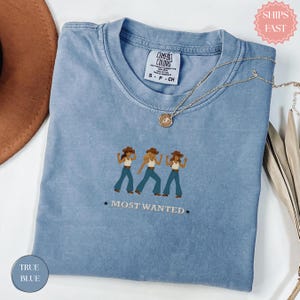 刺繍入りロデオ風シャツ クイーンカウボーイシャツ カスタムメイド タイラントカウボーイ、Tシャツ ロデオシャツ、ウエスタンバチェロレッテ