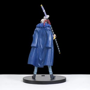 Trafalgar D. Water Law Action Figure , One Piece Wano Country PVC Anime Figurine Toy, Collectible Model Gift for Kids & Fans