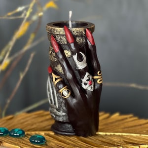 Witch’s Hand Candle, Spellbound Trap Candle, Gothic Decor for Rituals, Altar & Protection, Handcrafted Dark Aesthetic Candle, Magical Trap