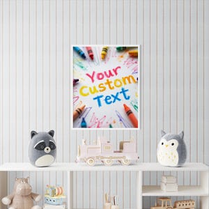 Poster di testo personalizzato, stampa artistica personalizzata con pastelli a cera - Decorazione murale colorata personalizzabile per le camerette dei bambini