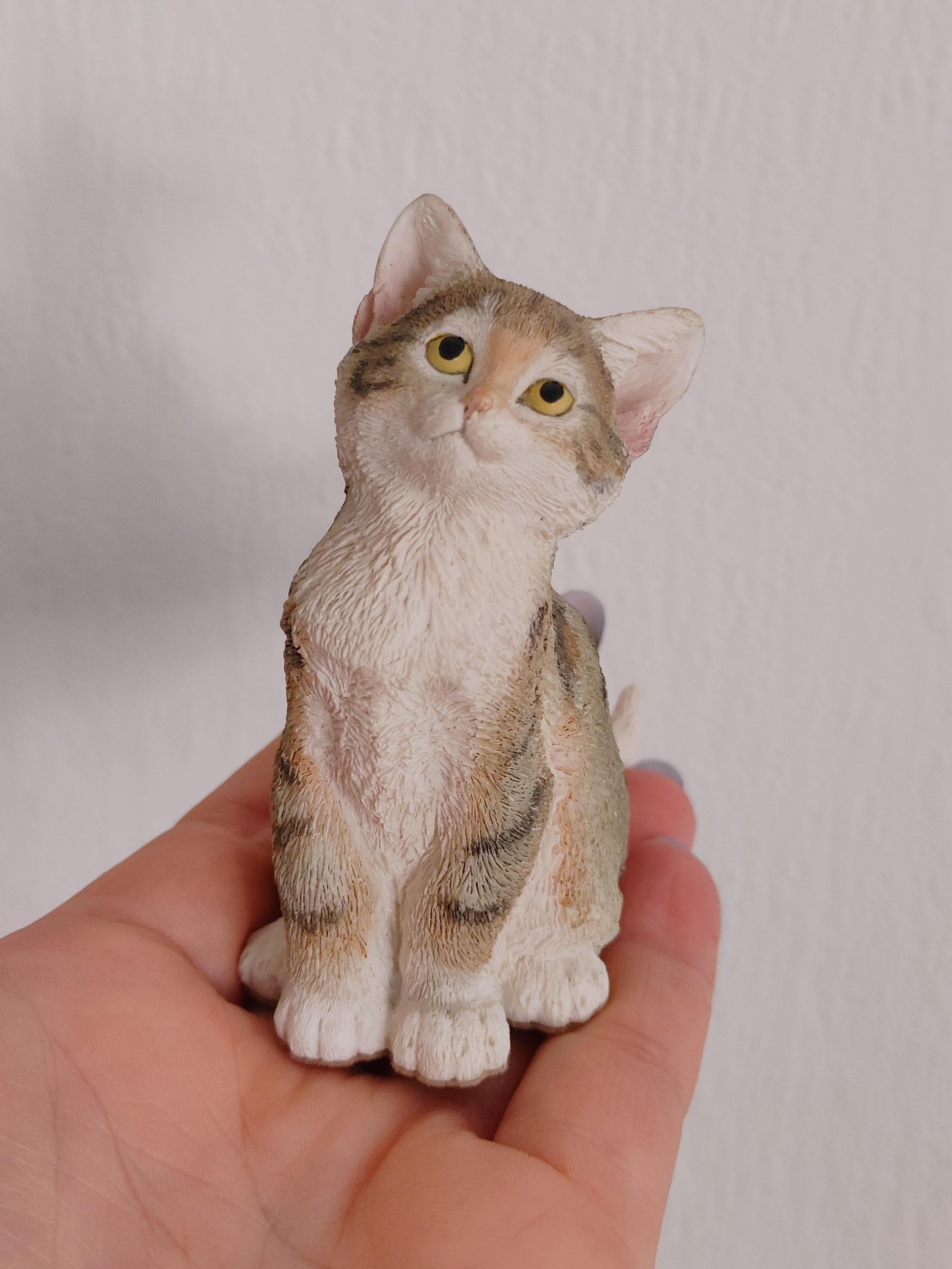Country Artists Cat - Etsy UK