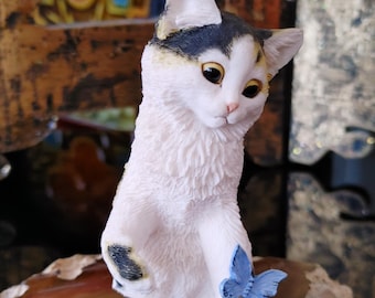 Unusual Country Artists - A Breed Apart Stylised Cat /kitten Named