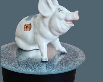 Vintage Collectable Beswick Seated Pig 1940's Model 832,design Arthur Gredington Staffordshire