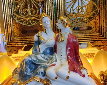 porcelana Capodimonte scena barokowa