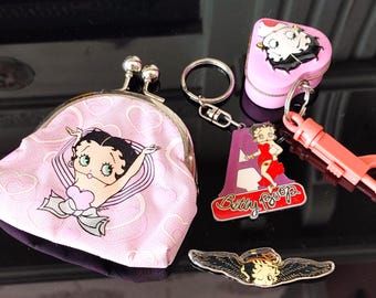 Lote vintage de pins de bolso de Betty Boop, etc., en muy buen estado.